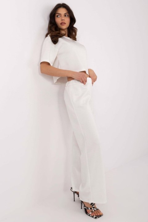 Spodnie Komplet Model DHJ-KMPL-20596.02 Ecru - Italy Moda
