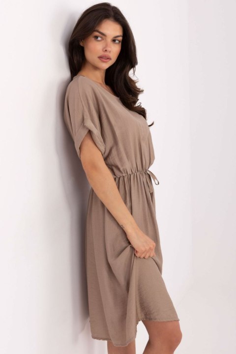 Sukienka Model MI-SK-A63751.67 Dark Beige - Italy Moda