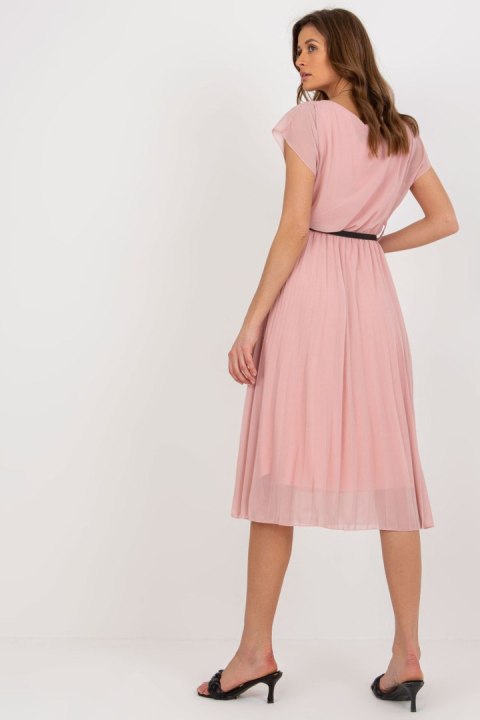 Sukienka Model DHJ-SK-8839-1.23X Light Pink - Italy Moda